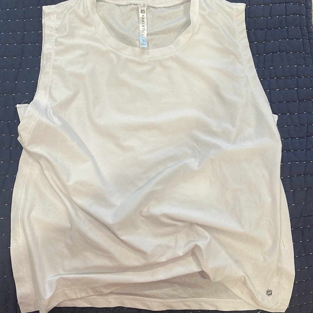 Fabletics tank - Picture 2 of 3
